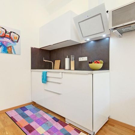 Altbaucharme In Der Stadtmitte Apartment Karlsruhe Exterior foto