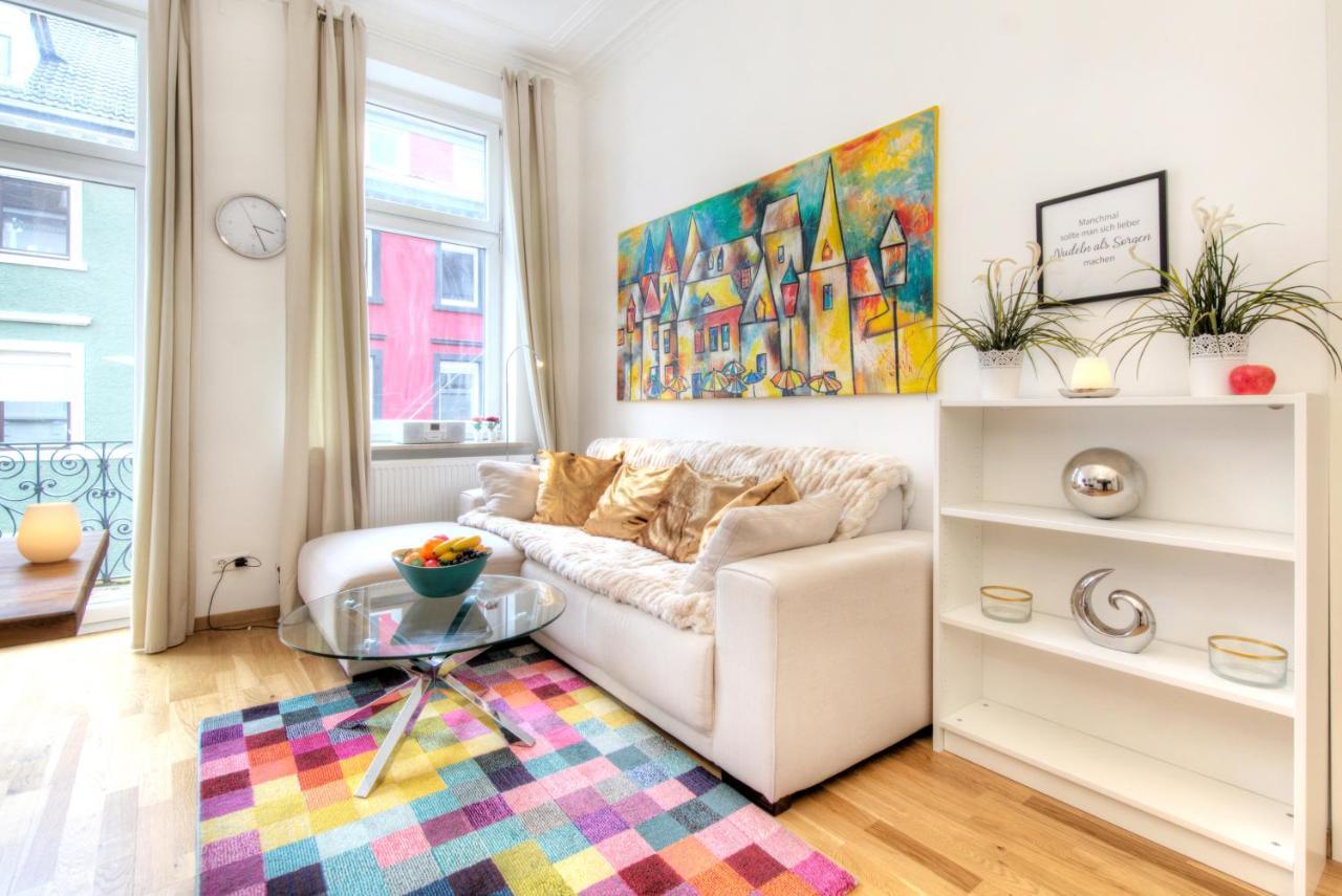 Altbaucharme In Der Stadtmitte Apartment Karlsruhe Exterior foto
